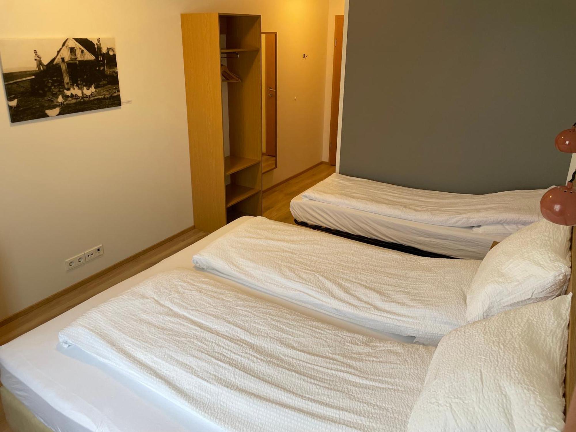 Lambastadir Guesthouse เซลฟอส ภายนอก รูปภาพ