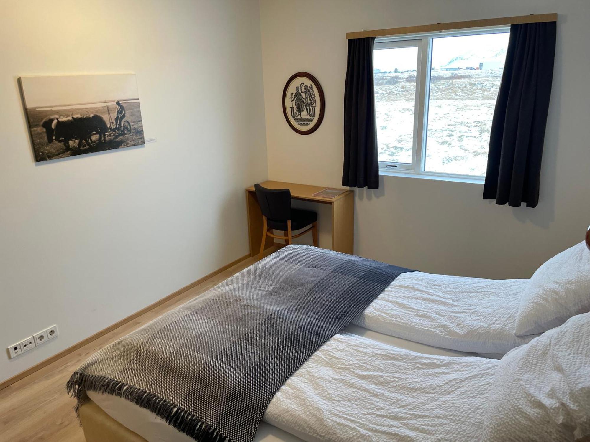 Lambastadir Guesthouse เซลฟอส ภายนอก รูปภาพ